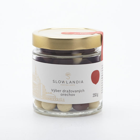 Výber dražovaných orechov 250g.